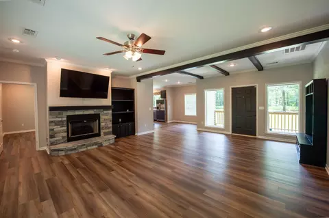 Living - 3450 Cranor Rd, Murfreesboro, TN 37130 photo 1 of 3