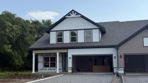 1426 Suzanne Dr, Murfreesboro, TN 37128