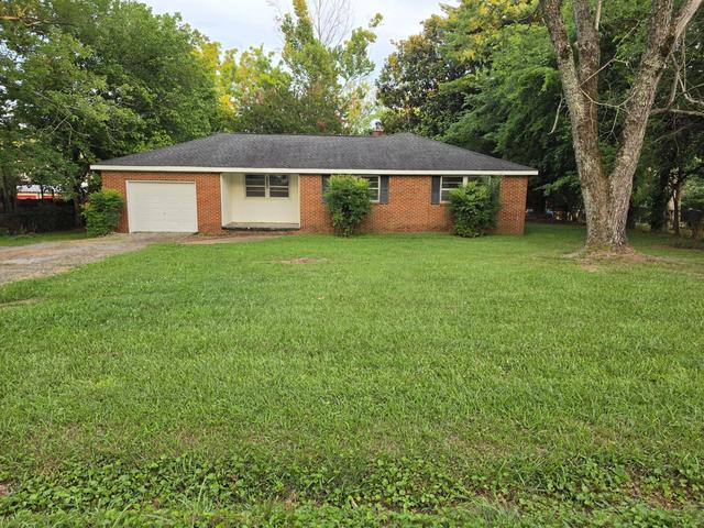 5130 Bradley St NW, Cleveland, TN 37312