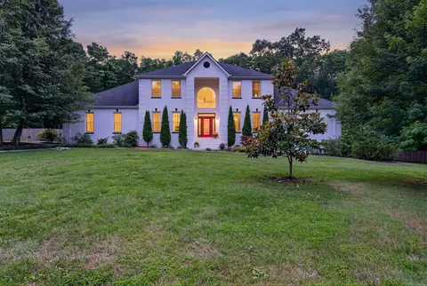 307 Laurel Cir, Crossville, TN 38555