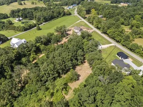View/Area - 1505 E Piney Rd, Dickson, TN 37055 photo 7 of 9