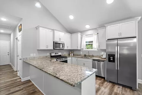 Kitchen - 1505 E Piney Rd, Dickson, TN 37055 photo 1 of 3