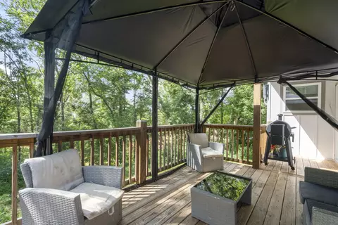 Exterior - 1505 E Piney Rd, Dickson, TN 37055 photo 8 of 17