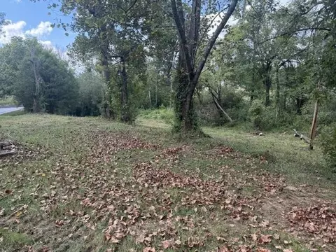 125 York Rd NE, Cleveland, TN 37323