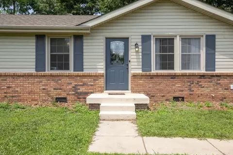 245 Charlemagne Blvd, Clarksville, TN 37042