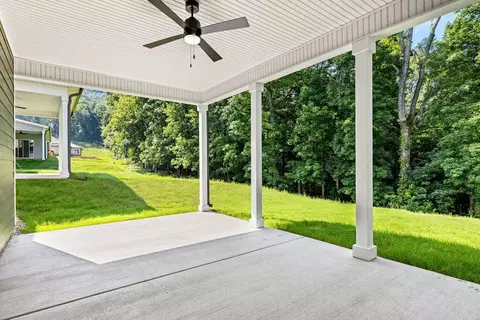 Exterior - 9816 Mayfly Rd, Ooltewah, TN 37363 photo 3 of 5