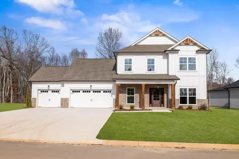 11775 Herons Haven Dr, Soddy Daisy, TN 37379