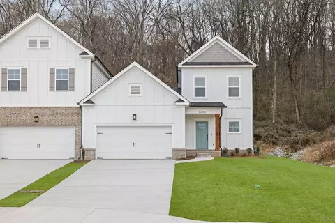 1693 Destiny Dr, Hixson, TN 37343