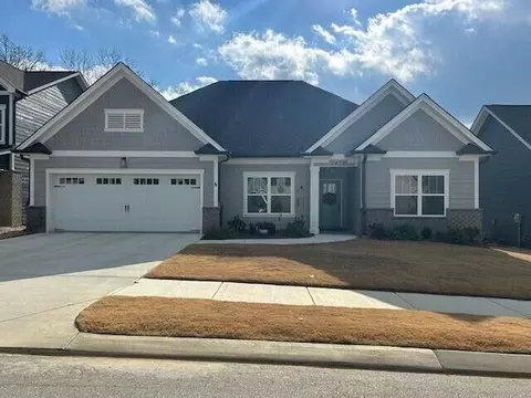 2713 Blue Skies Dr, Ooltewah, TN 37363