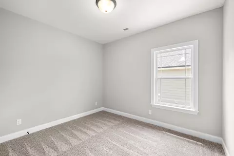 8904 Knolling Loop, Ooltewah, TN 37363 photo 9