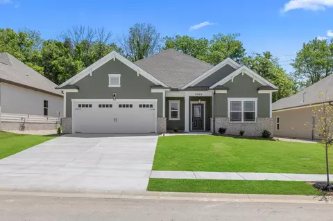 8904 Knolling Loop, Ooltewah, TN 37363
