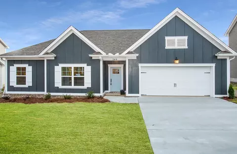 358 Winchester Dr, Fort Oglethorpe, GA 30742
