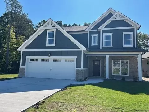 2632 Firefly Field Rd, Ooltewah, TN 37363