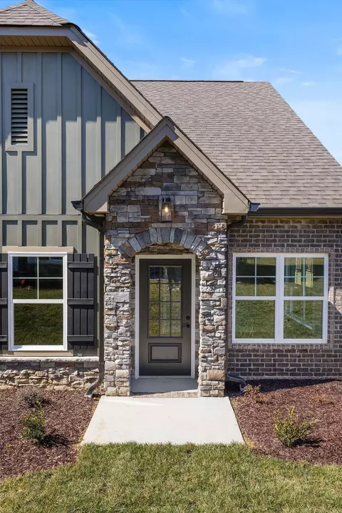 92 Founding Way #22, Lookout Mountain, GA 30750