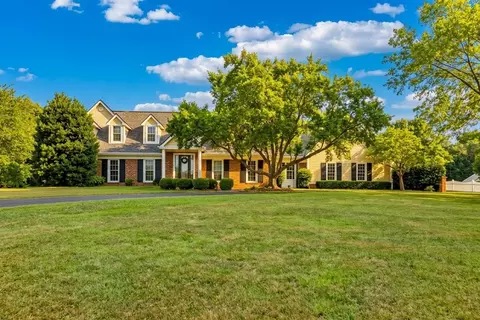 643 Cornwall Rd, Clarksville, TN 37043