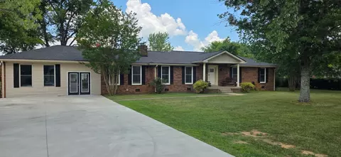 1419 Alhambra Dr, Lebanon, TN 37087