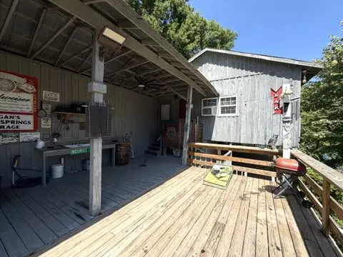 1101 W Jackson St, Shelbyville, TN 37160