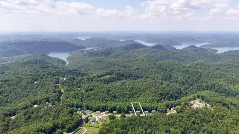 161 Shiloh Ln, Smithville, TN 37166