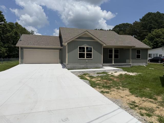 769 Old Bushy Br, Manchester, TN 37355