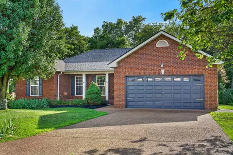 153 Putter Point Dr, Gallatin, TN 37066