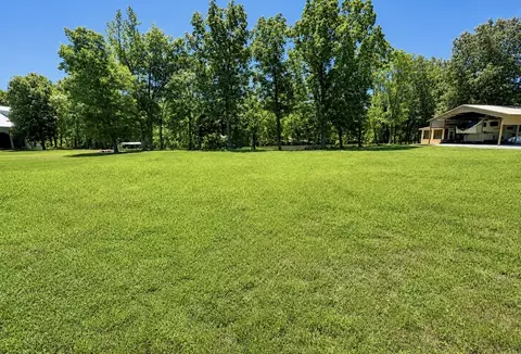 384 Duck Blind Rd, Clifton, TN 38425