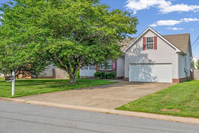 3439 Loon Dr, Clarksville, TN 37042
