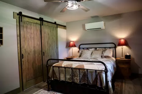 Bedroom - 354 Dyer Ridge Rd, Baxter, TN 38544 photo 5 of 8