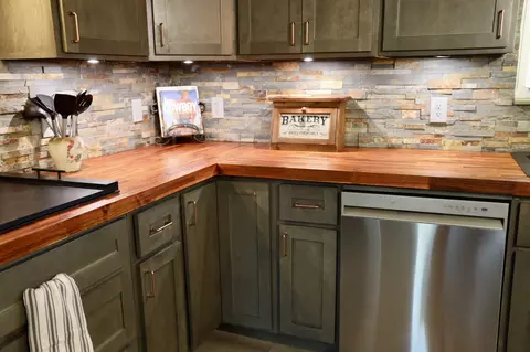 Kitchen - 354 Dyer Ridge Rd, Baxter, TN 38544 photo 2 of 14