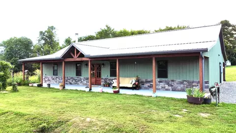 Exterior - 354 Dyer Ridge Rd, Baxter, TN 38544 photo 1 of 18