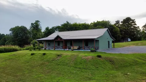 Exterior - 354 Dyer Ridge Rd, Baxter, TN 38544 photo 12 of 18
