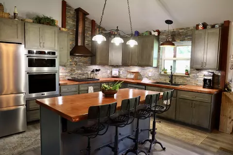 Kitchen - 354 Dyer Ridge Rd, Baxter, TN 38544 photo 11 of 14
