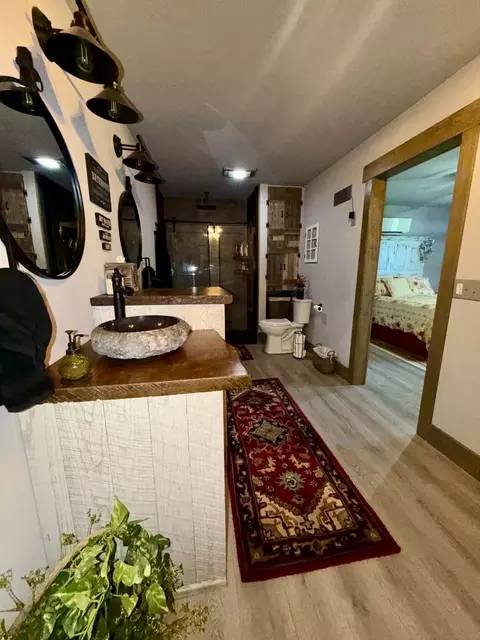 Bath - 354 Dyer Ridge Rd, Baxter, TN 38544 photo 8 of 13