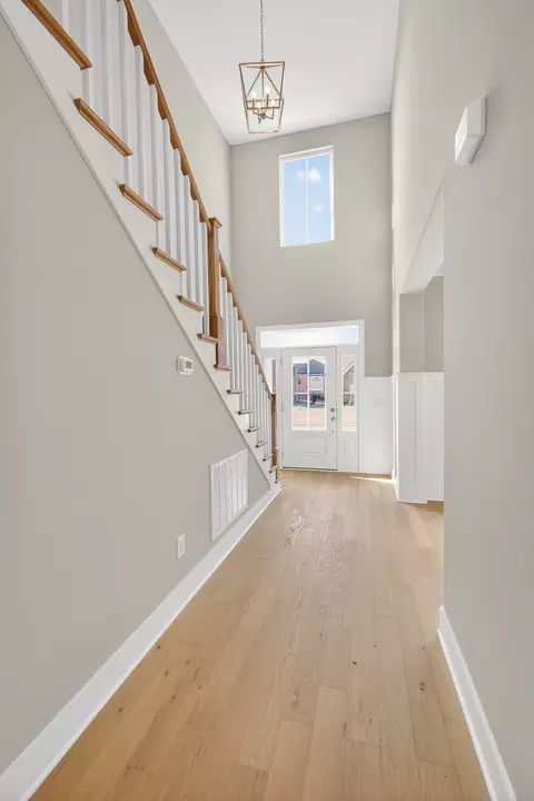 Entry Way - 5609 Sinclair St, Murfreesboro, TN 37127 photo 2 of 6