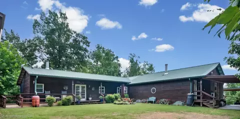 3519 Owl Hollow Rd, Linden, TN 37096