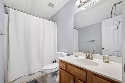 Bath - 296 Indian Park Dr, Murfreesboro, TN 37128 photo 3 of 3