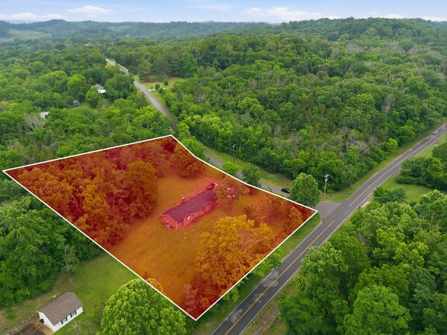 101 E Allen Rd, Hendersonville, TN 37075