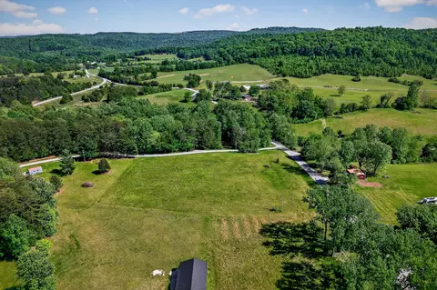 View/Area - 305 Caney Bend Rd, Doyle, TN 38559 photo 11 of 20