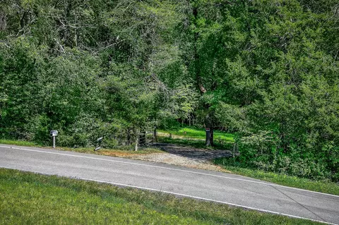Exterior - 305 Caney Bend Rd, Doyle, TN 38559 photo 8 of 9