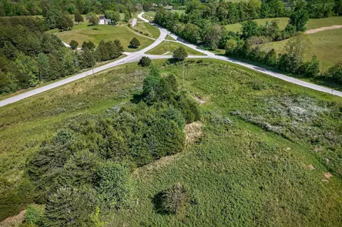 View/Area - 305 Caney Bend Rd, Doyle, TN 38559 photo 3 of 20
