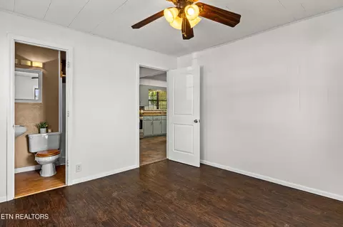 Bedroom - 170 Dotson Rd, Greenback, TN 37742 photo 3 of 10