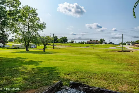 Exterior - 170 Dotson Rd, Greenback, TN 37742 photo 5 of 11