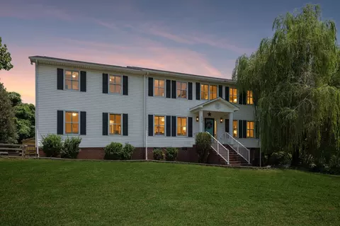 240 Crestview Dr, Lewisburg, TN 37091
