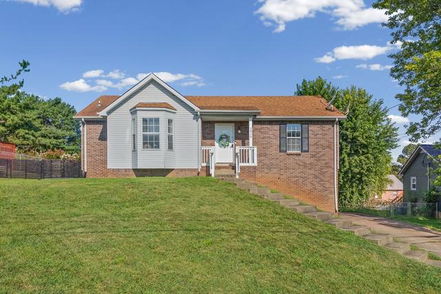 2020 Windroe Dr, Clarksville, TN 37042