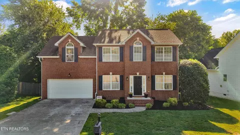 3414 Rocky Path Ln, Knoxville, TN 37931