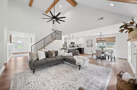 365 Frontier Dr, Clarksville, TN 37043