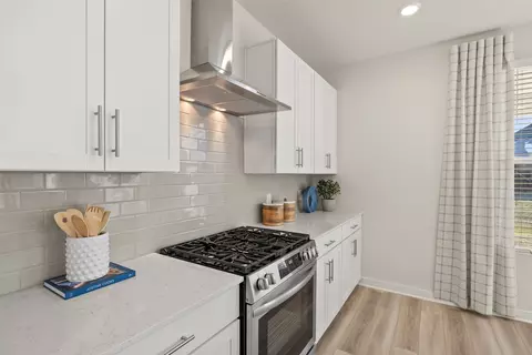Kitchen - 1206 Carson Dr, Murfreesboro, TN 37130 photo 7 of 8