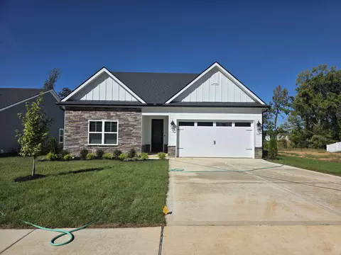 385 Springbrook Blvd, White House, TN 37188