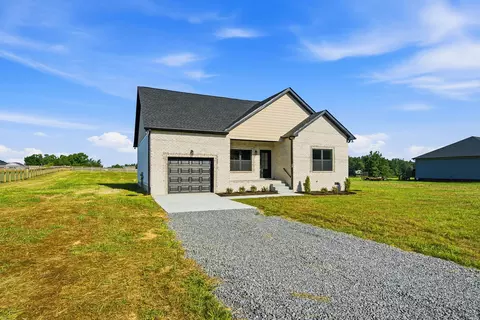 Exterior - 719 Mount Vernon Rd, Bethpage, TN 37022 photo 2 of 5