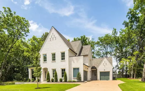 9172 Cheatham Ln, Germantown, TN 38138
