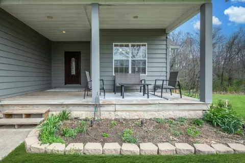 Exterior - 264 Firetower Rd, Dickson, TN 37055 photo 5 of 7